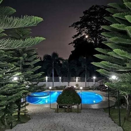 Hotel Casa De Miguelitos Tagaytay City Esterno foto