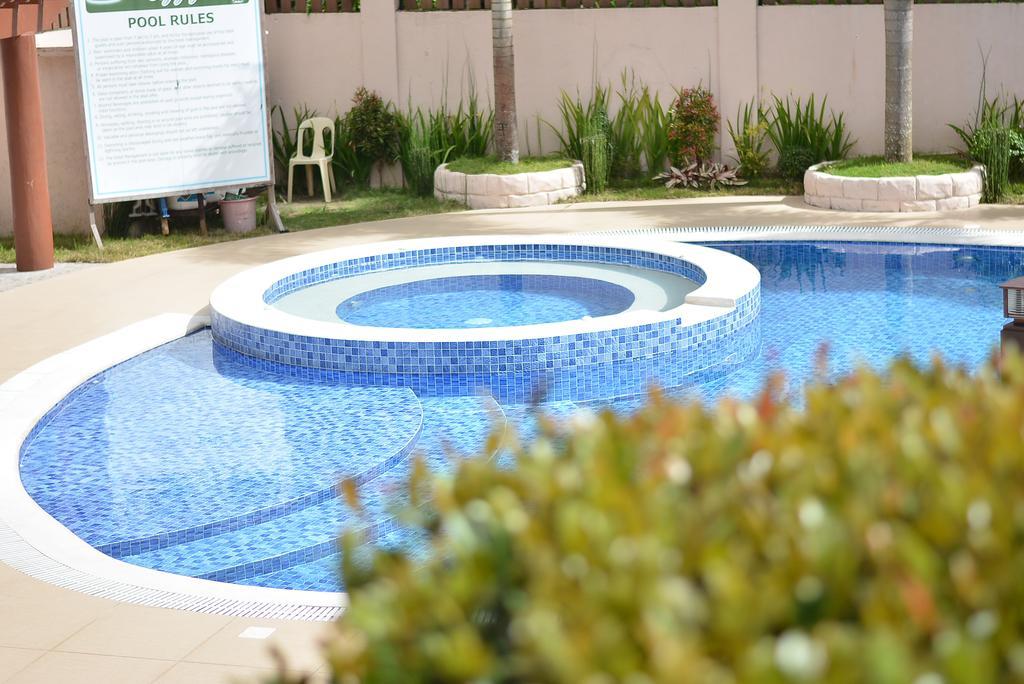 Hotel Casa De Miguelitos Tagaytay City Esterno foto