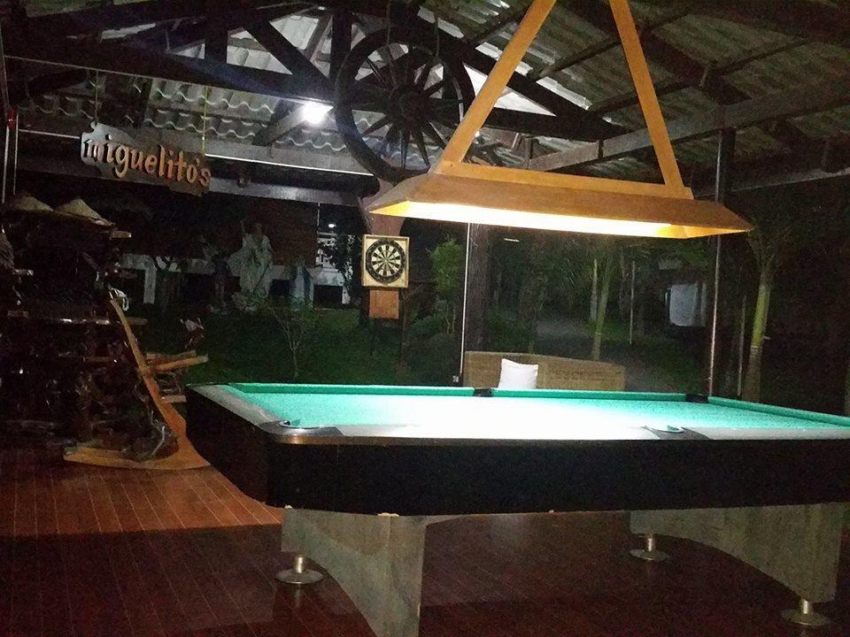 Hotel Casa De Miguelitos Tagaytay City Esterno foto