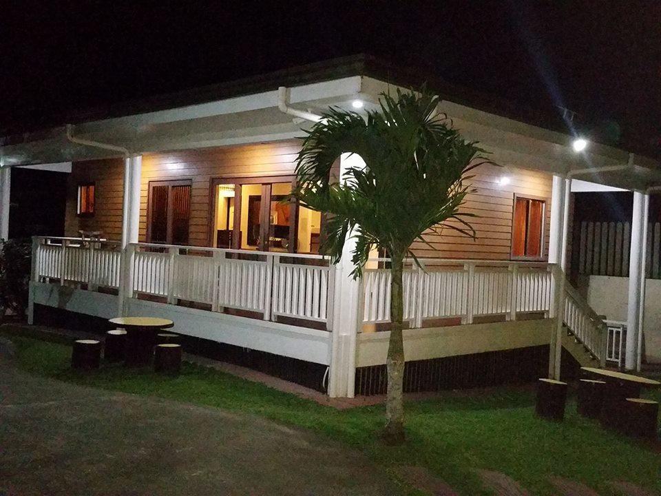 Hotel Casa De Miguelitos Tagaytay City Esterno foto