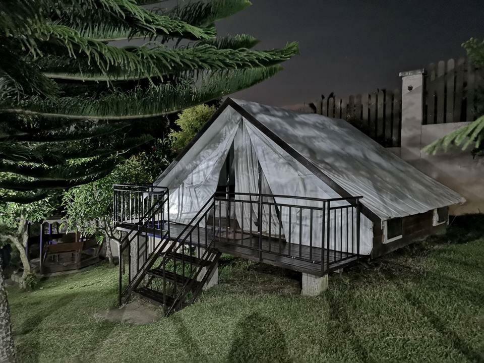 Hotel Casa De Miguelitos Tagaytay City Esterno foto