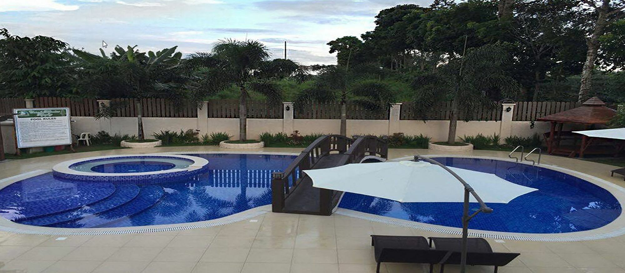 Hotel Casa De Miguelitos Tagaytay City Esterno foto